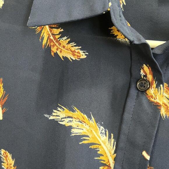 Juniper & Lime Navy Feather Blouse Shirt Sz M Long Sleeve NWT - Picture 3 of 5